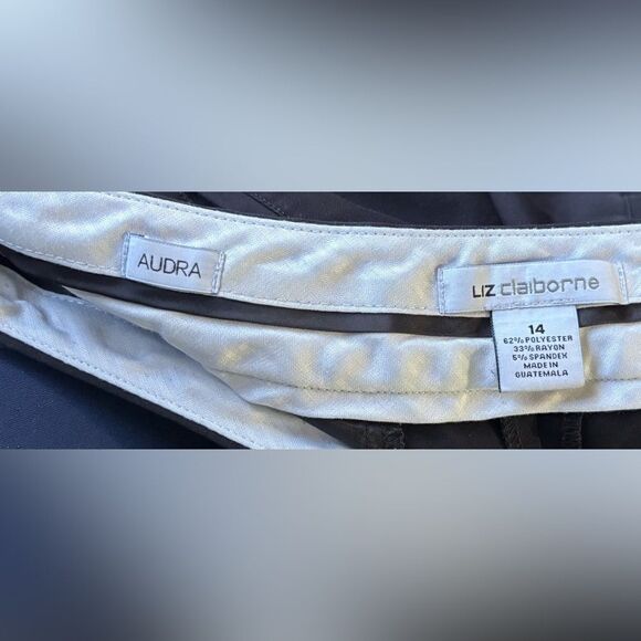 Liz Claiborne Audra Flare Leg Trousers Slacks Size 14 EPC - Picture 4 of 4